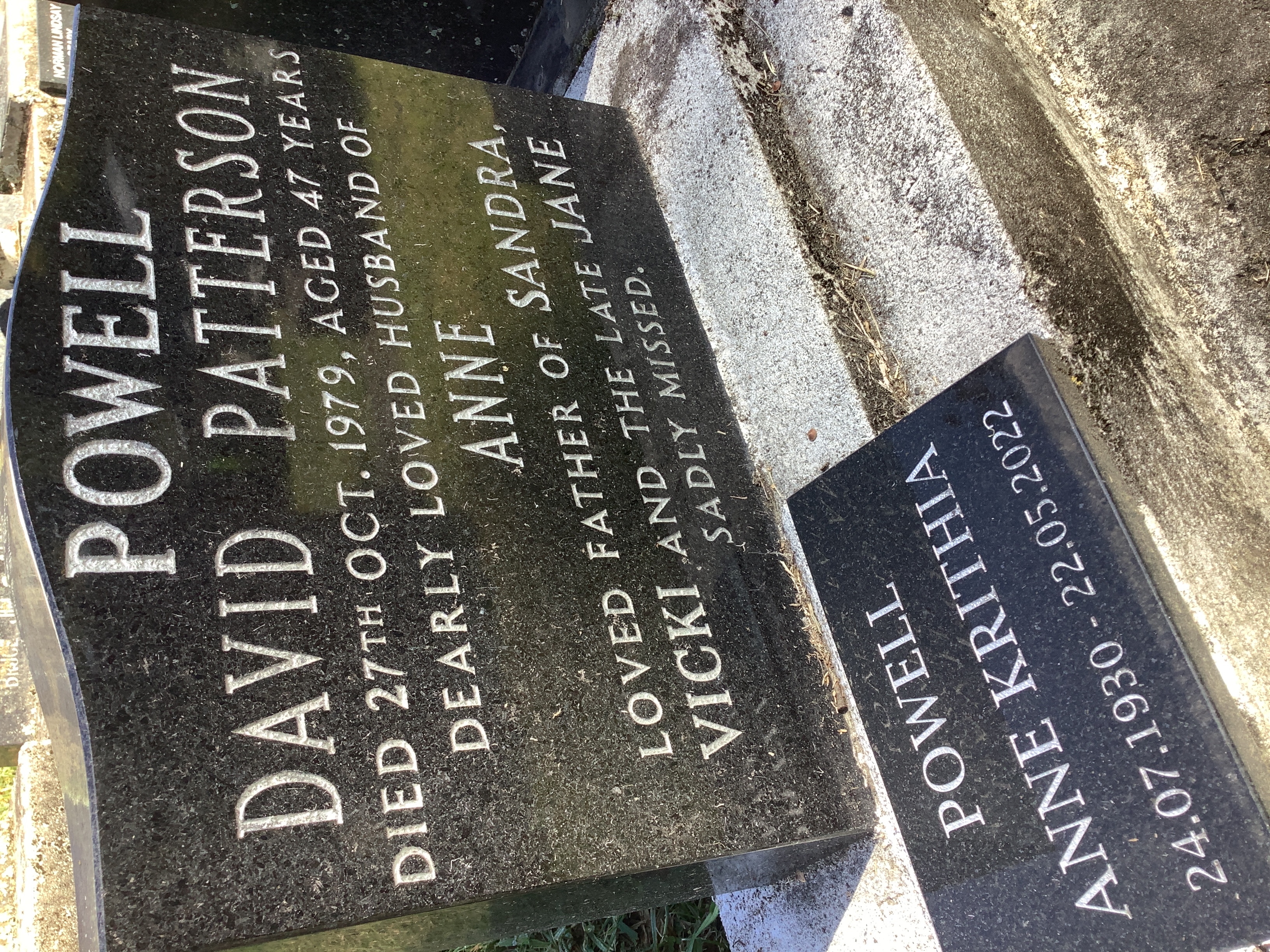headstone
