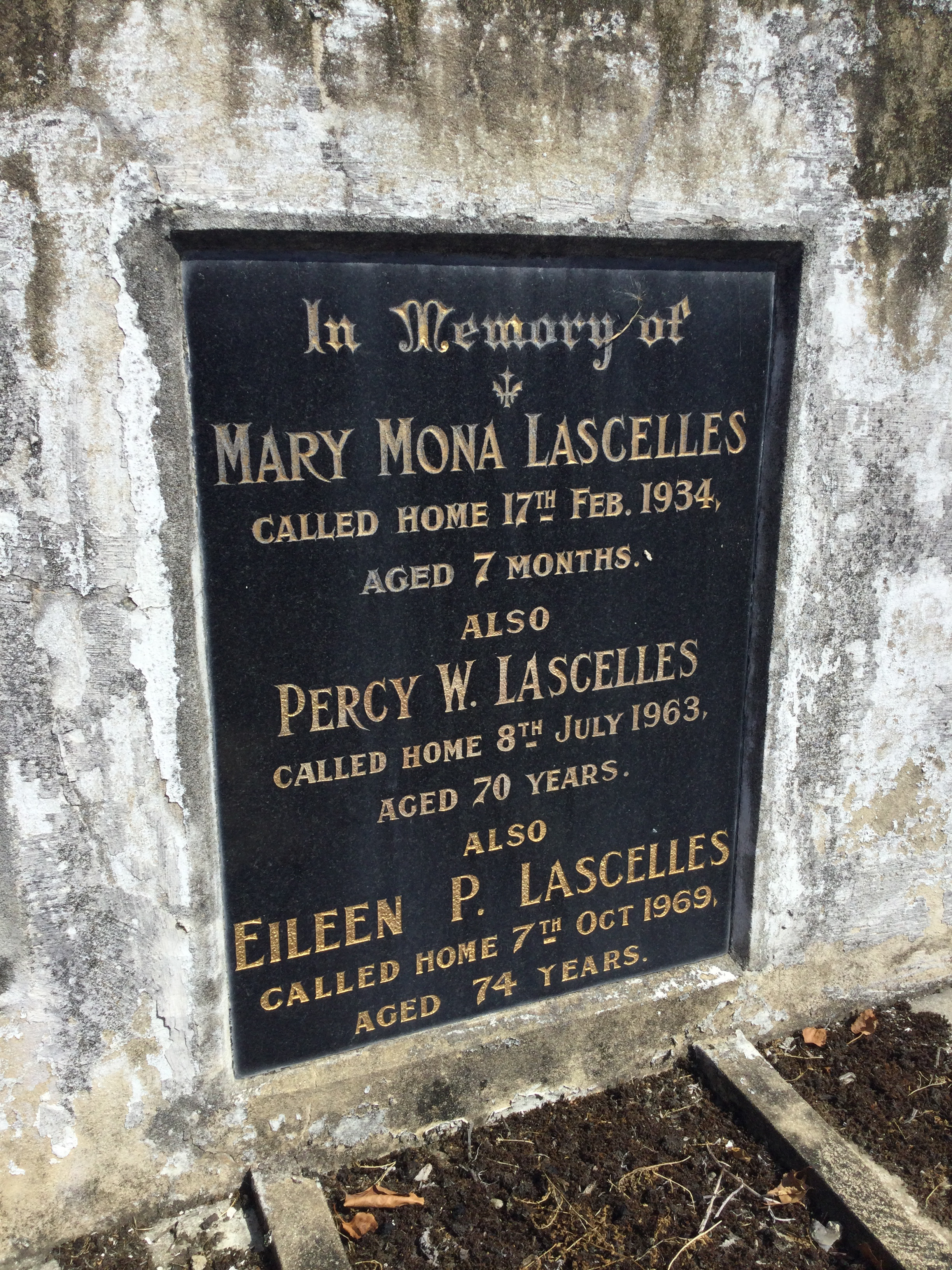 headstone