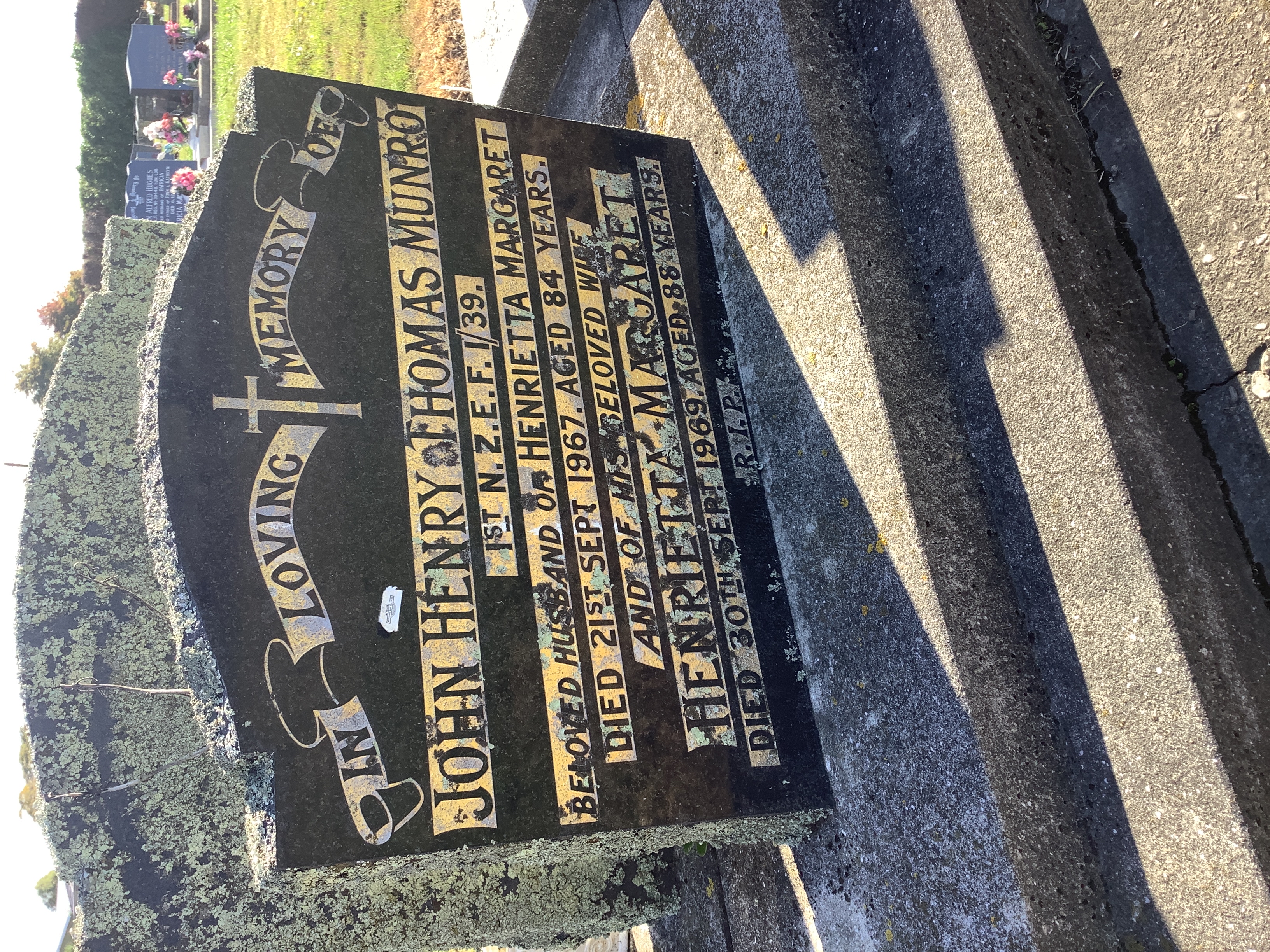 headstone