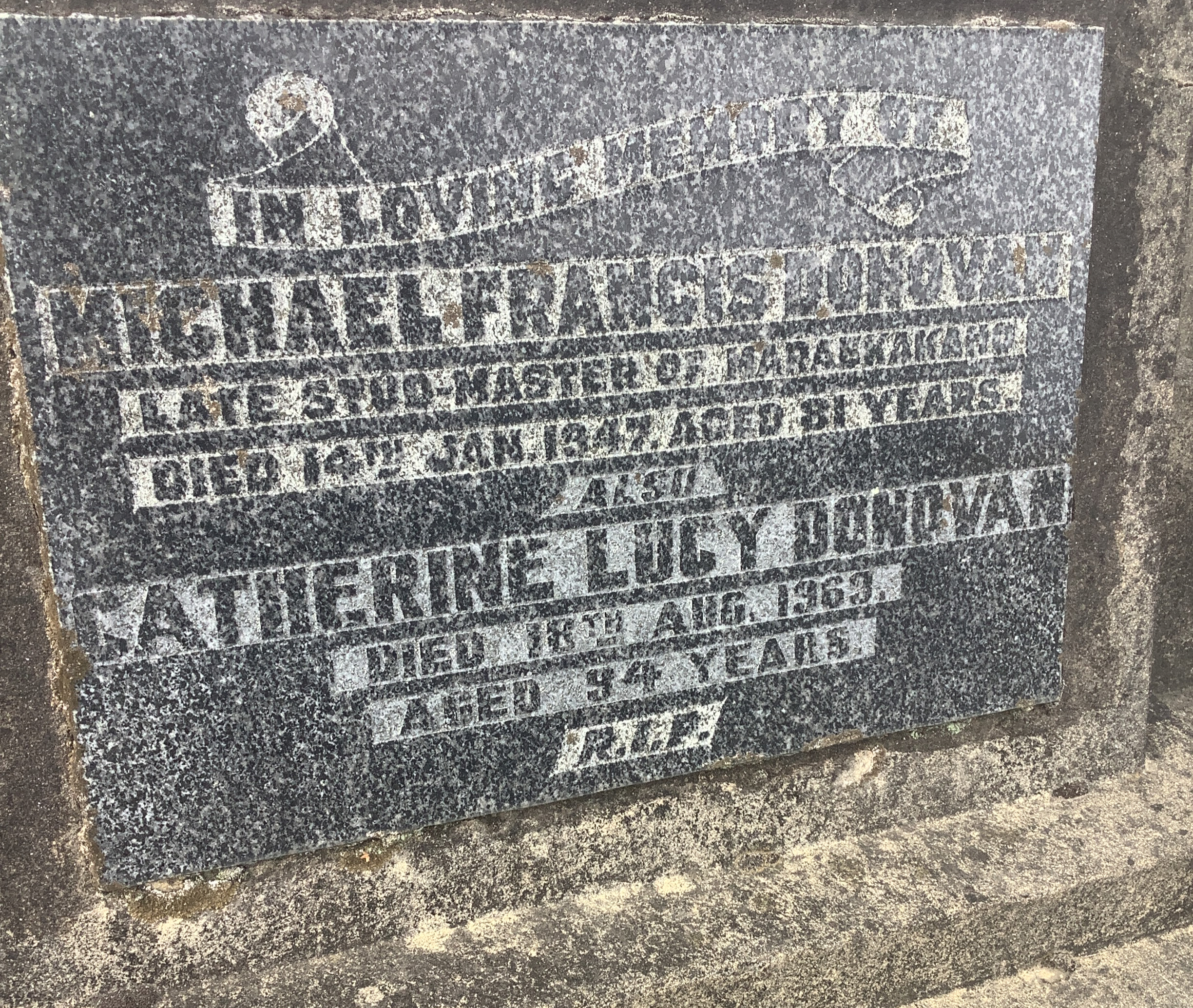 headstone